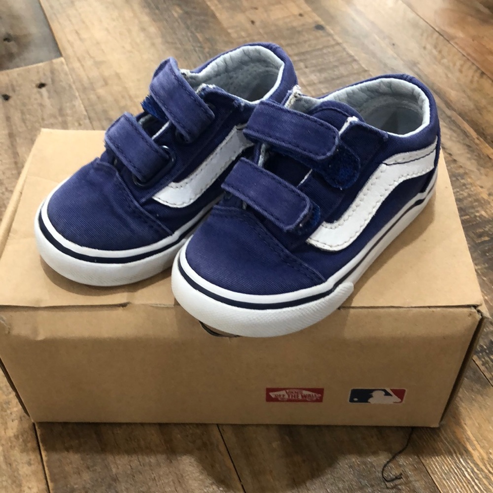 MLB Dodger Vans